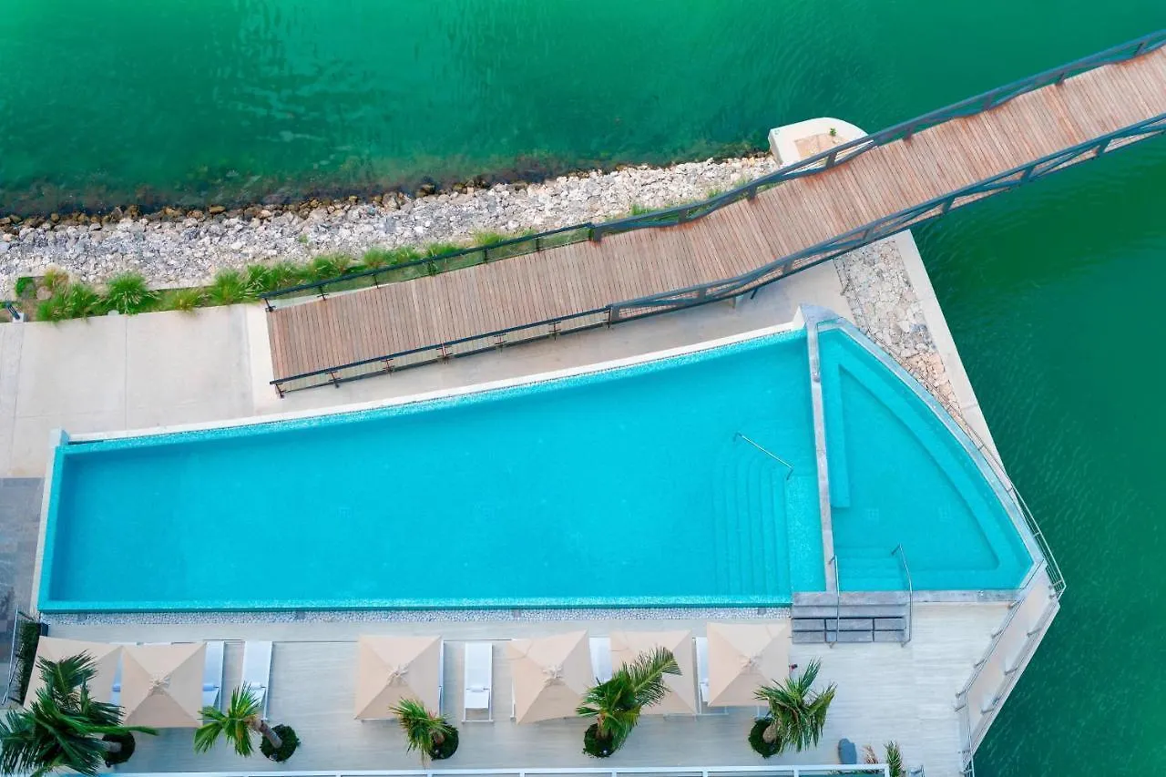 Renaissance Cancun Resort & Marina