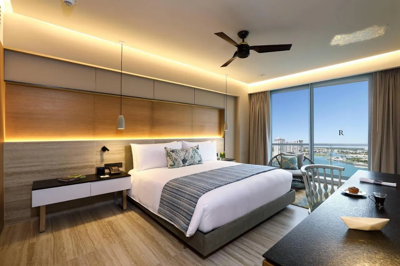 Renaissance Cancun Resort & Marina 5*,  Mexico