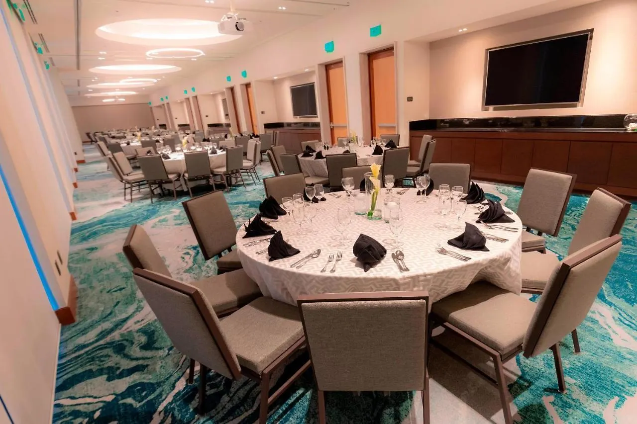Renaissance Cancun Resort & Marina Hotel