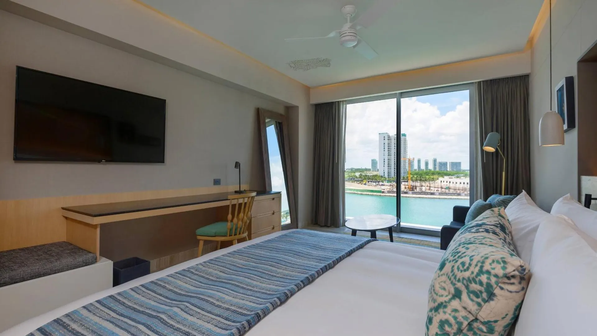 Renaissance Cancun Resort & Marina México
